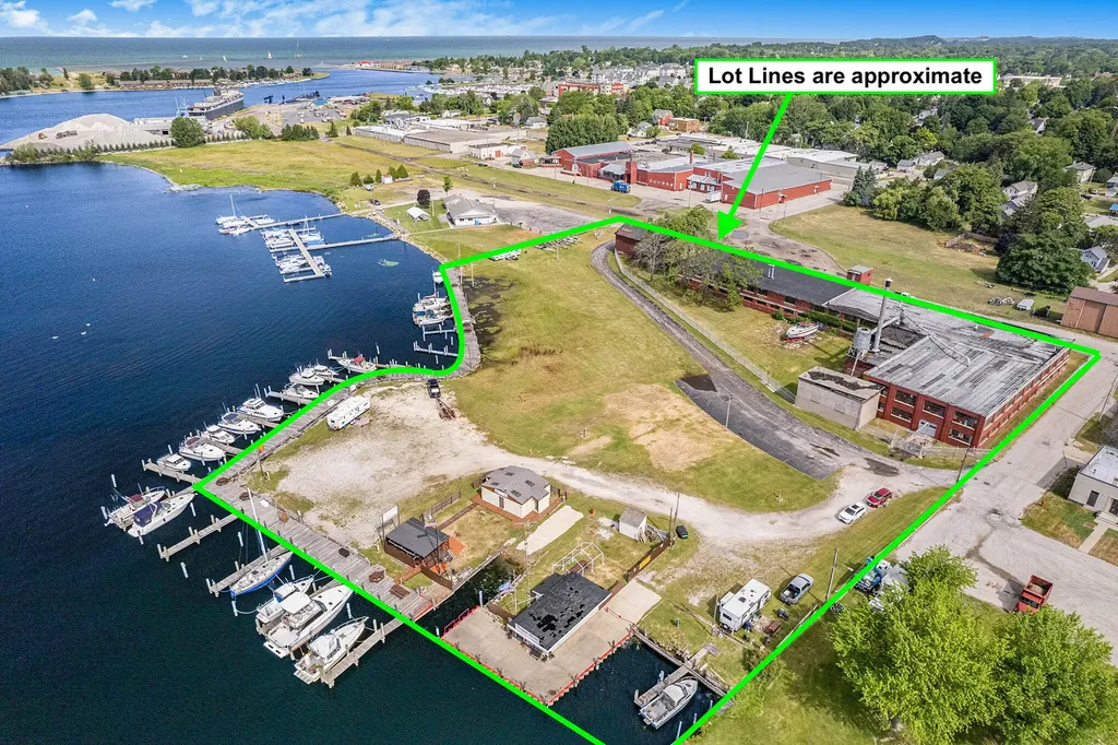 510 Lake Street Ludington City MI 49431