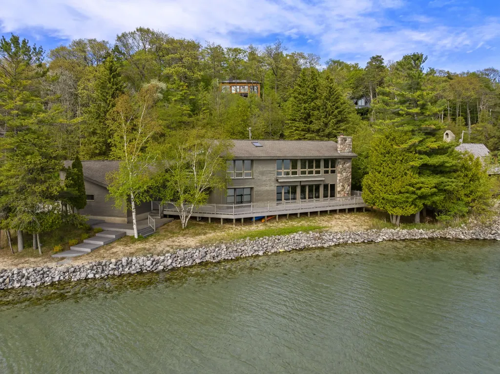 3151 Crystal Drive Lake Township MI 49617