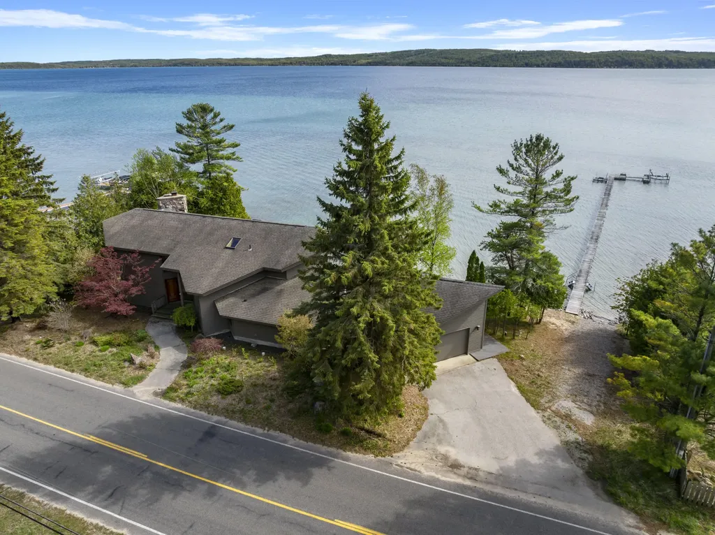 3151 Crystal Drive Lake Township MI 49617