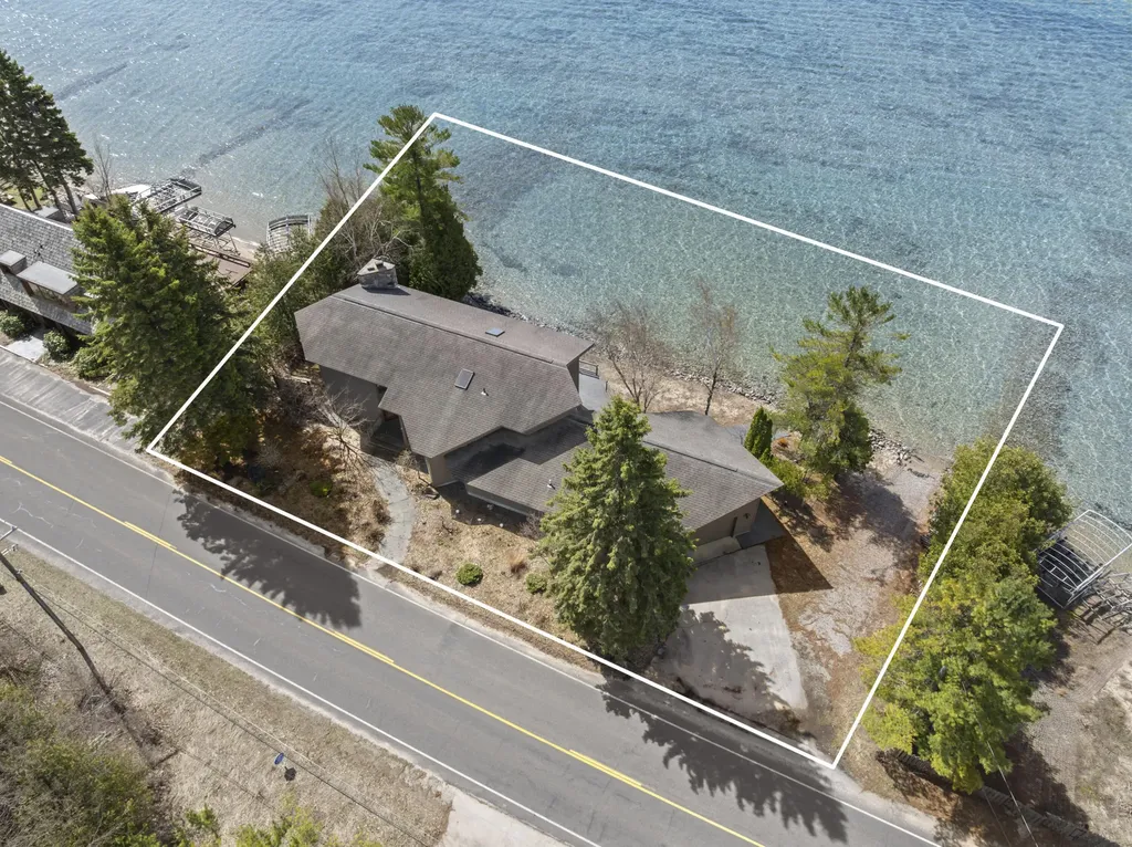 3151 Crystal Drive Lake Township MI 49617