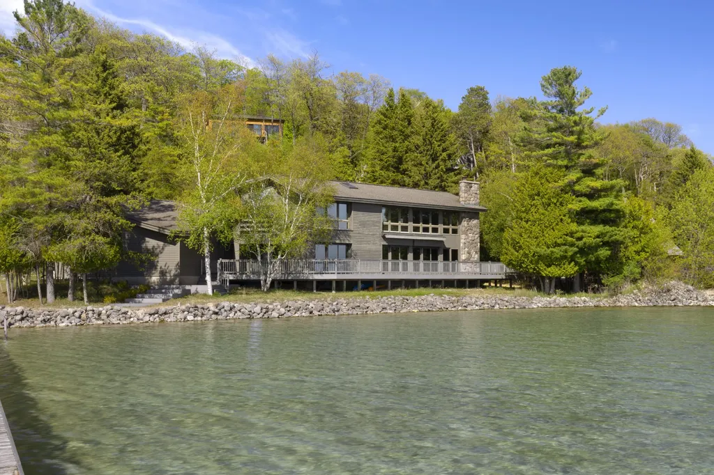 3151 Crystal Drive Lake Township MI 49617
