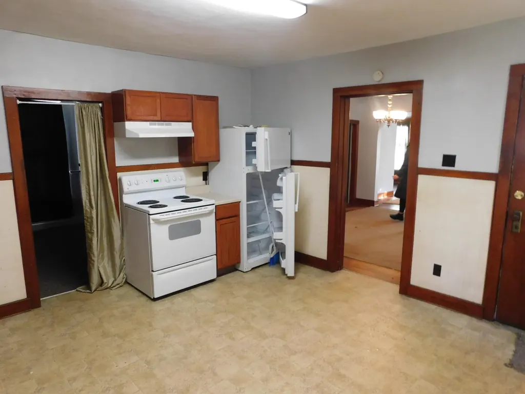 332 3rd Street Manistee City MI 49660