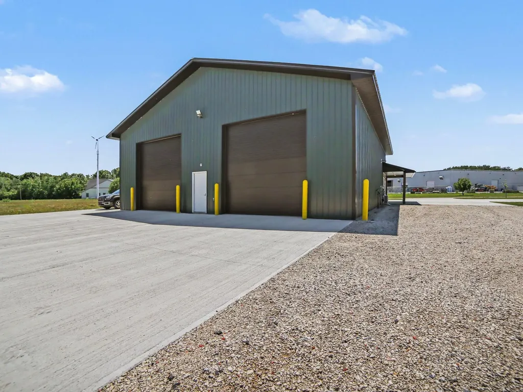 4954 W Commerce Drive Pere Marquette Charter Township MI 49431