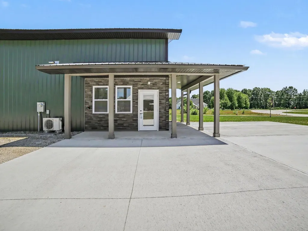 4954 W Commerce Drive Pere Marquette Charter Township MI 49431