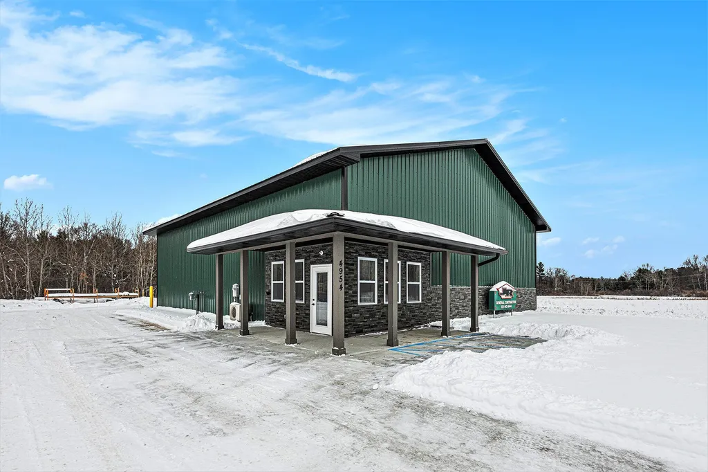 4954 W Commerce Drive Pere Marquette Charter Township MI 49431