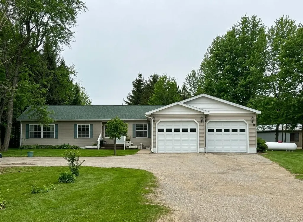 4535 N 68th Avenue Hart Township MI 49420