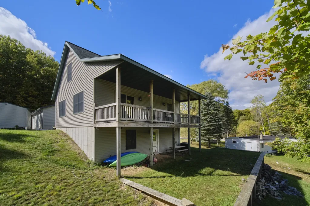 6124 N Larson Road Sheridan Township MI 49410