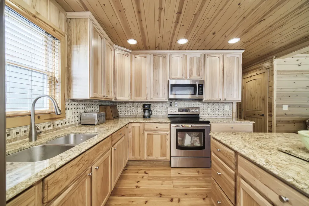 6124 N Larson Road Sheridan Township MI 49410