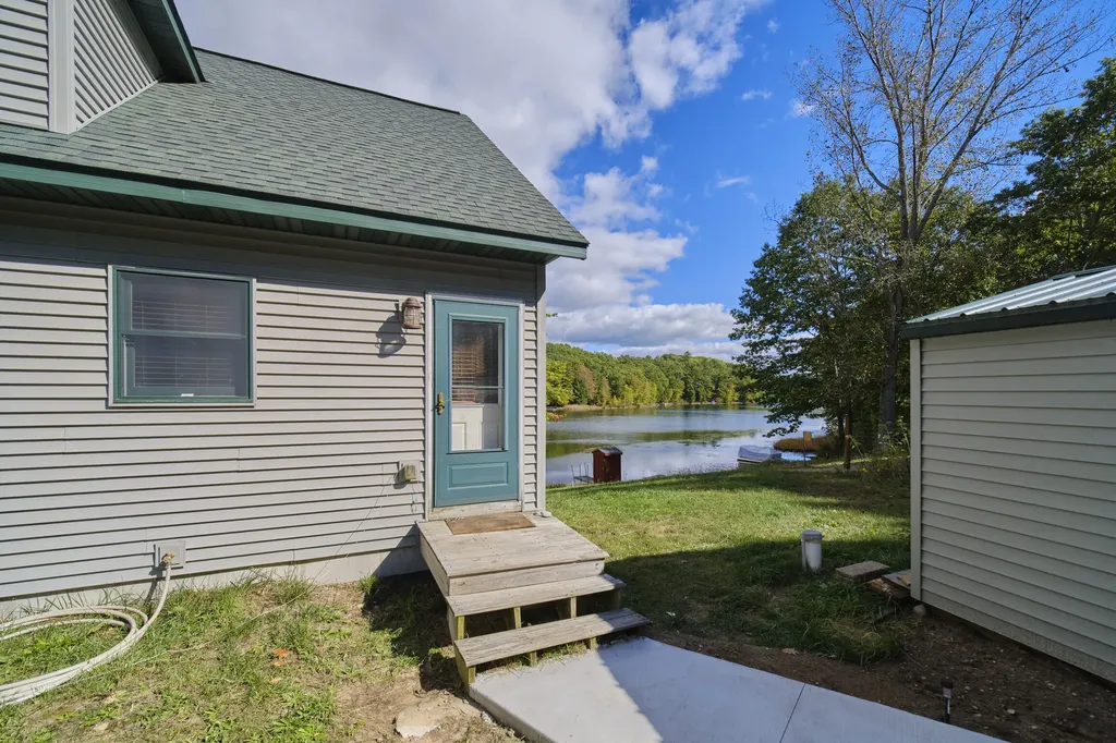 6124 N Larson Road Sheridan Township MI 49410