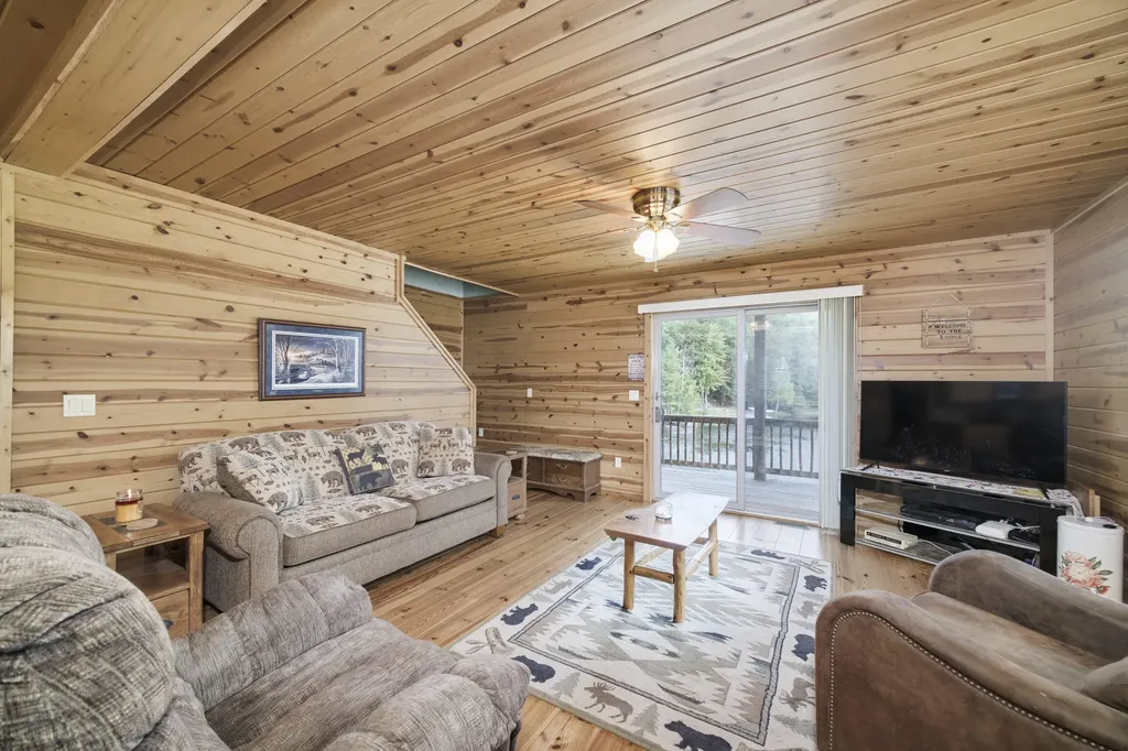 6124 N Larson Road Sheridan Township MI 49410