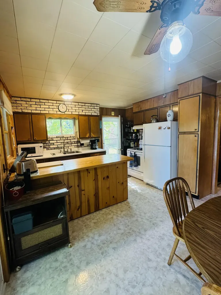 5112 N Bass Lake Road Lake Township MI 49644
