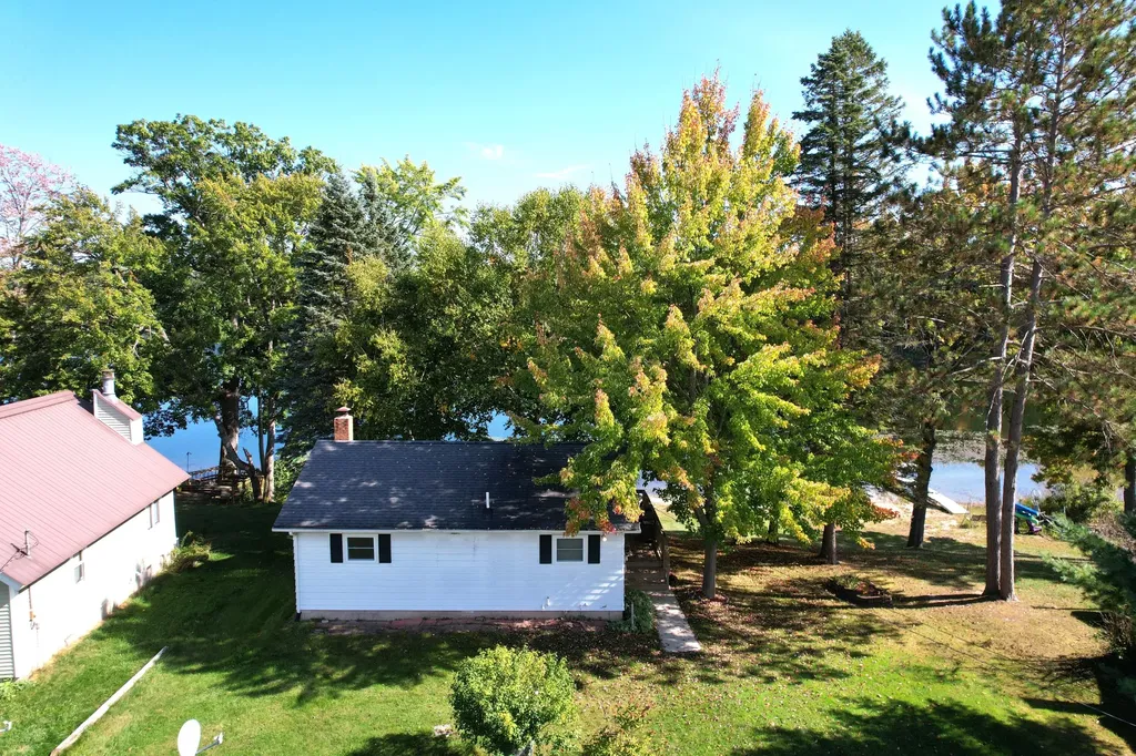 5112 N Bass Lake Road Lake Township MI 49644