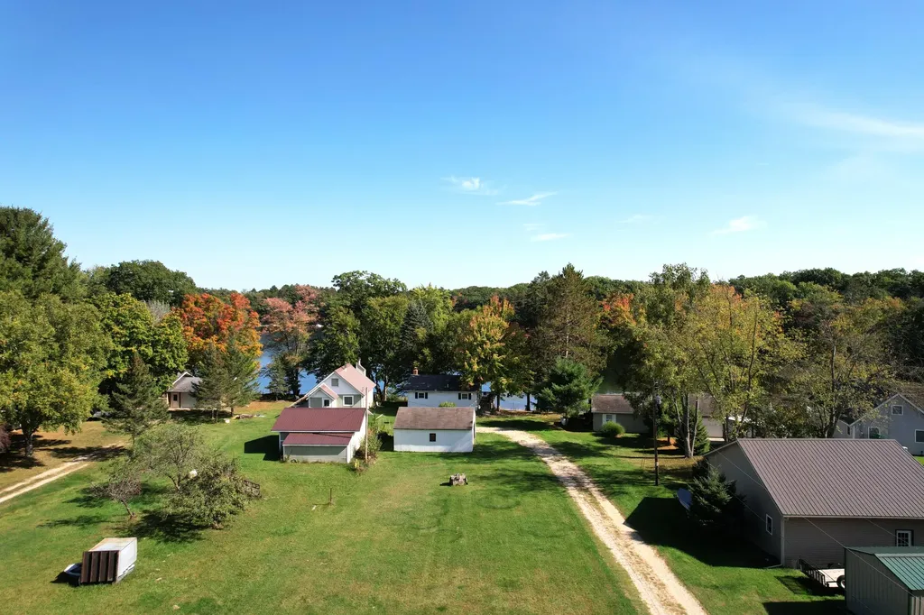5112 N Bass Lake Road Lake Township MI 49644