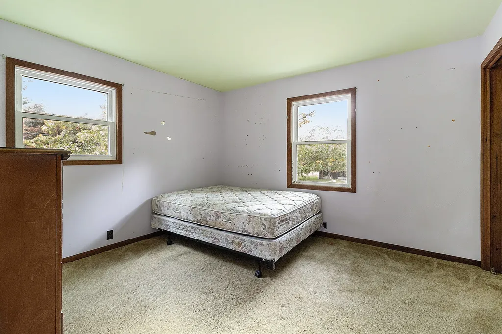 559 E Sands Street Pentwater Village MI 49449
