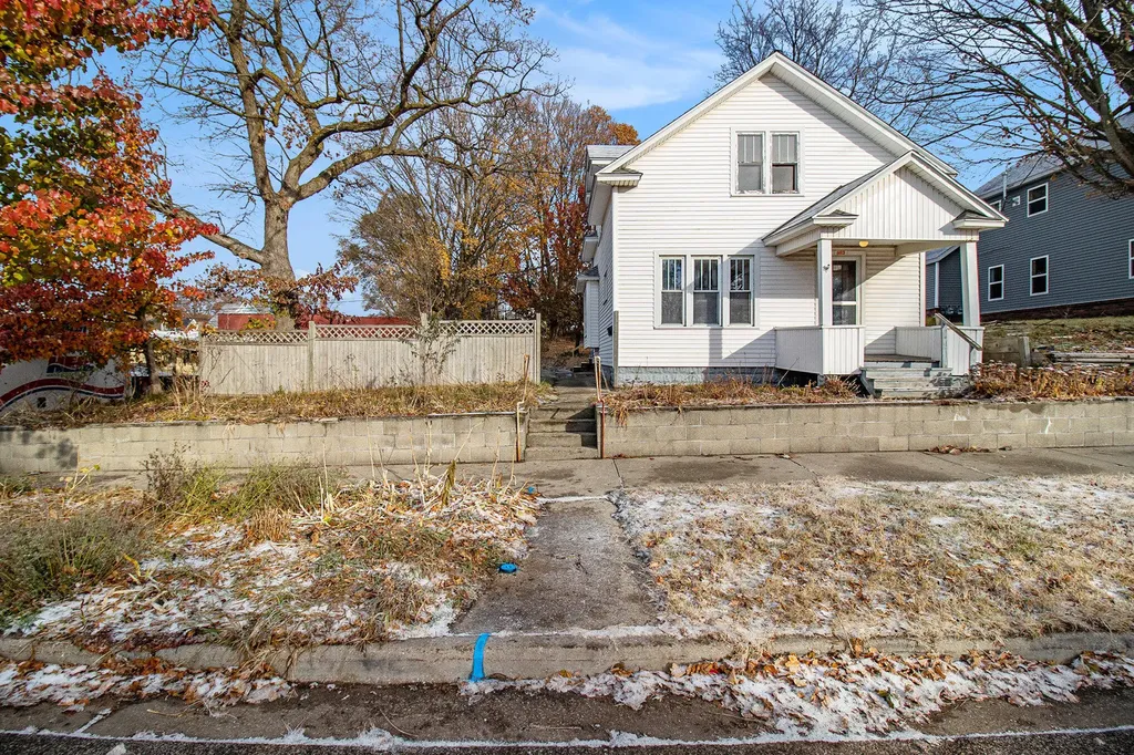 603 E Dowland Street Ludington City MI 49431