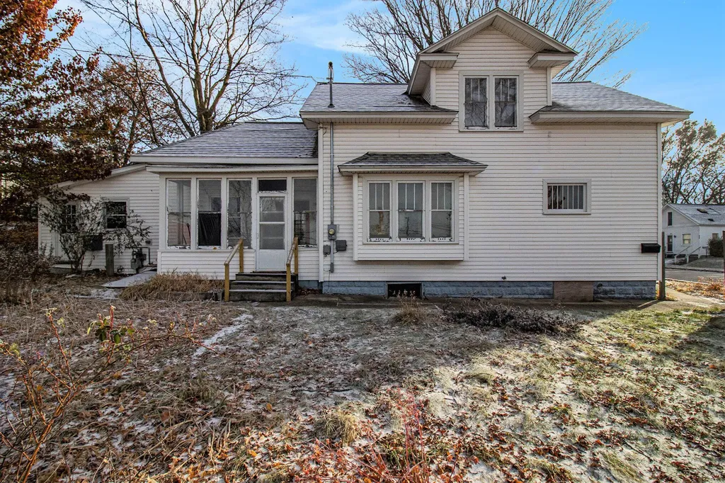 603 E Dowland Street Ludington City MI 49431
