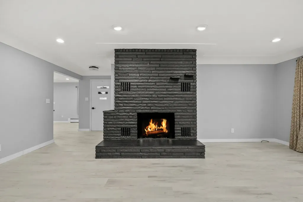 616 Lakeshore Drive Cadillac City MI 49601