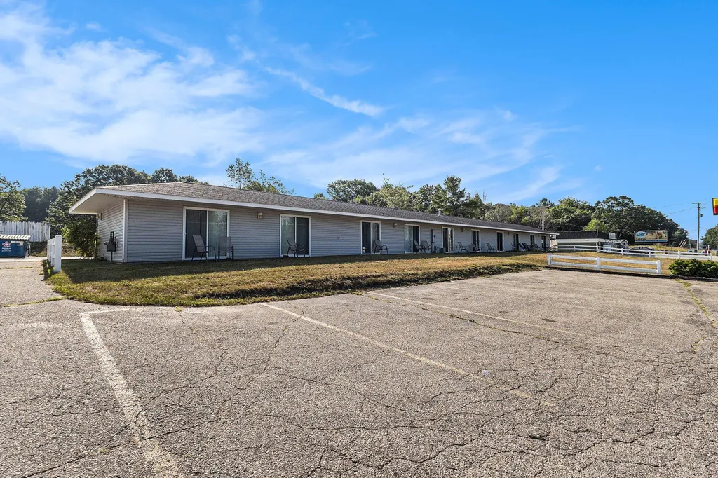 1882 N Lakeshore Drive Hamlin Township MI 49431