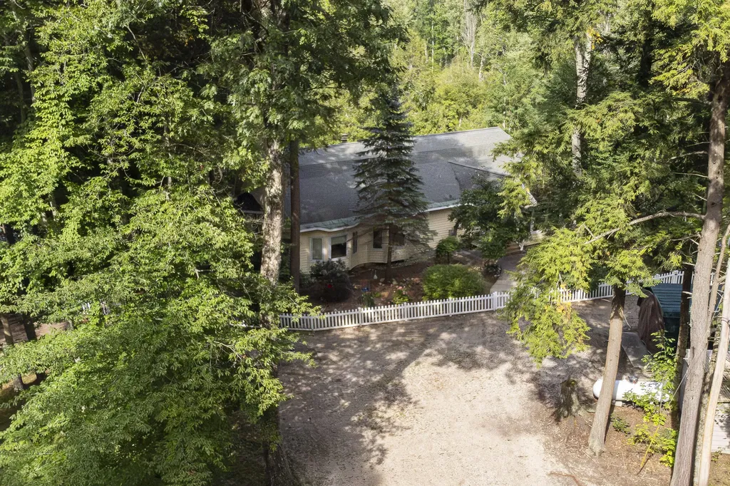 9670 S County Line Road Stronach Township MI 49660