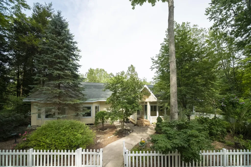 9670 S County Line Road Stronach Township MI 49660