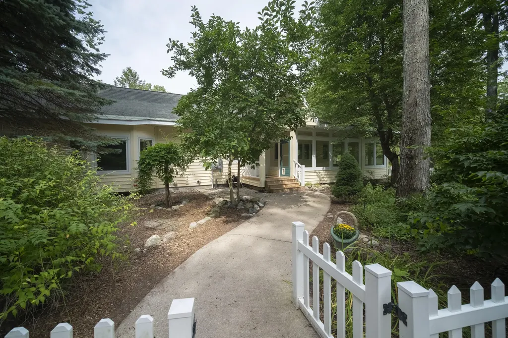 9670 S County Line Road Stronach Township MI 49660