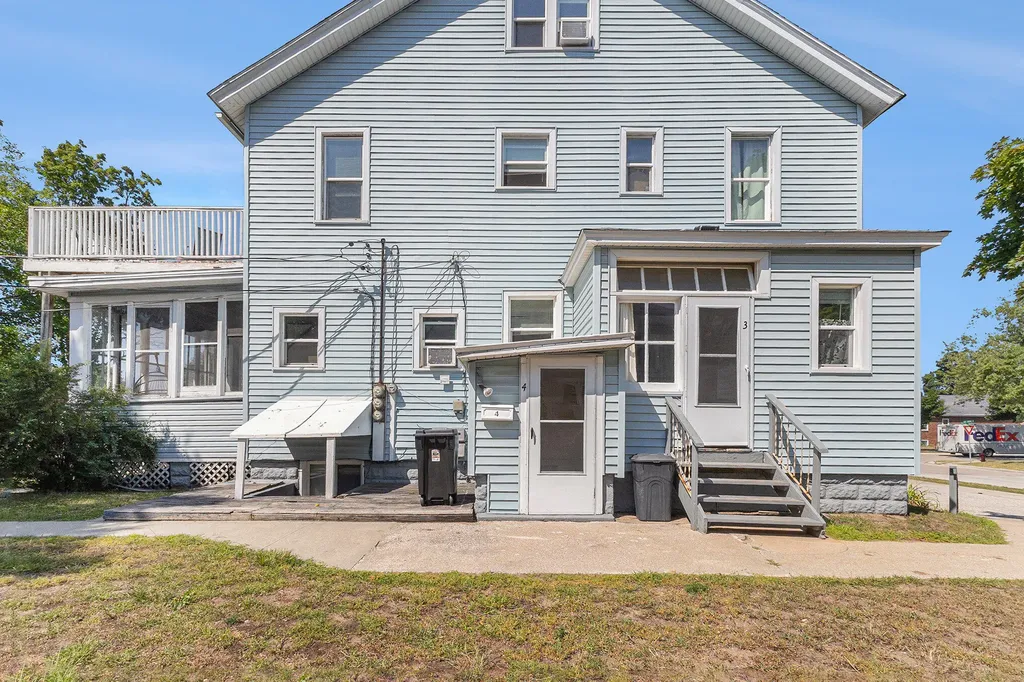 210 N Lavinia Street Ludington City MI 49431