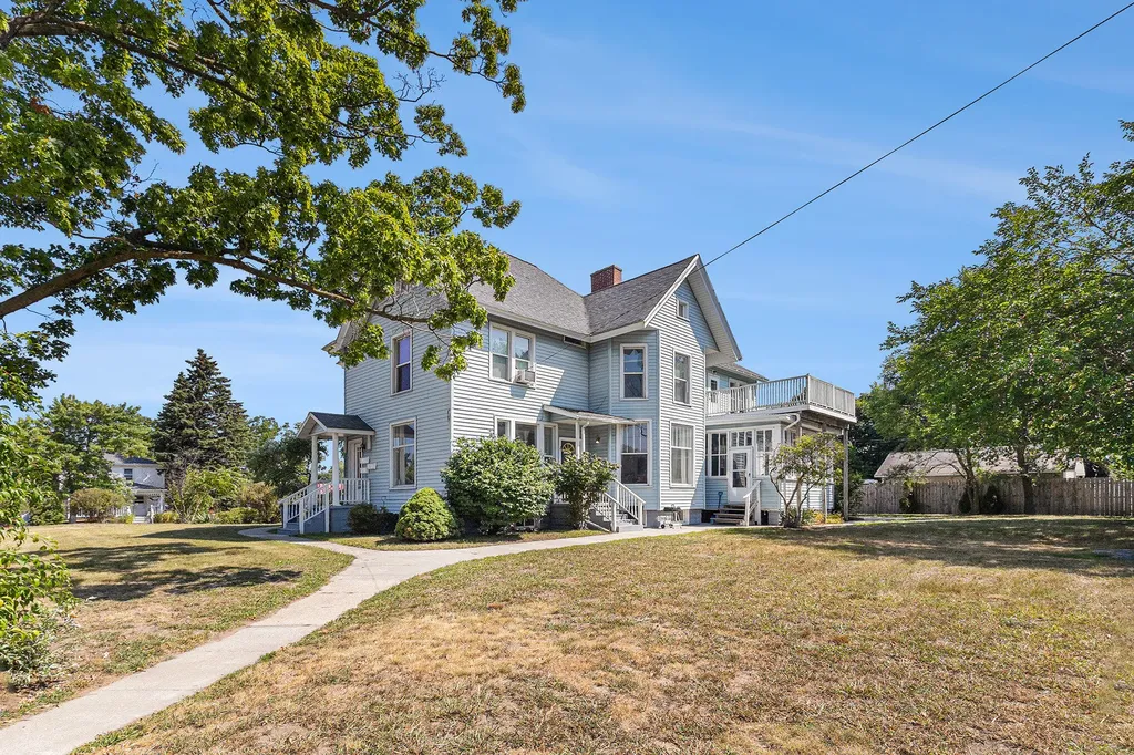 210 N Lavinia Street Ludington City MI 49431