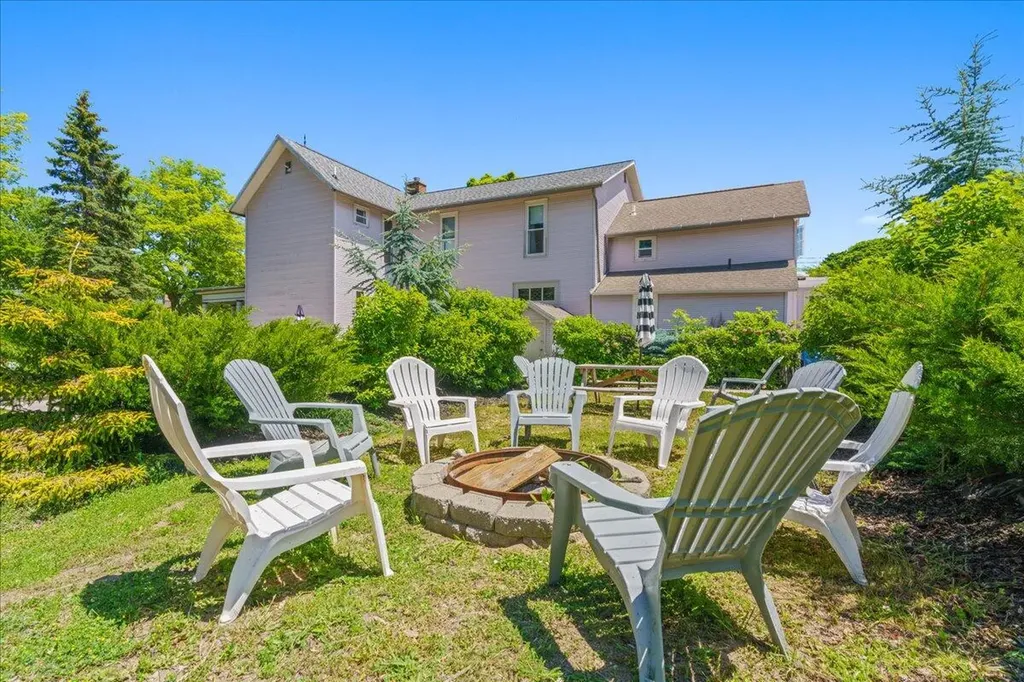 461 Fifth Street Manistee City MI 49660