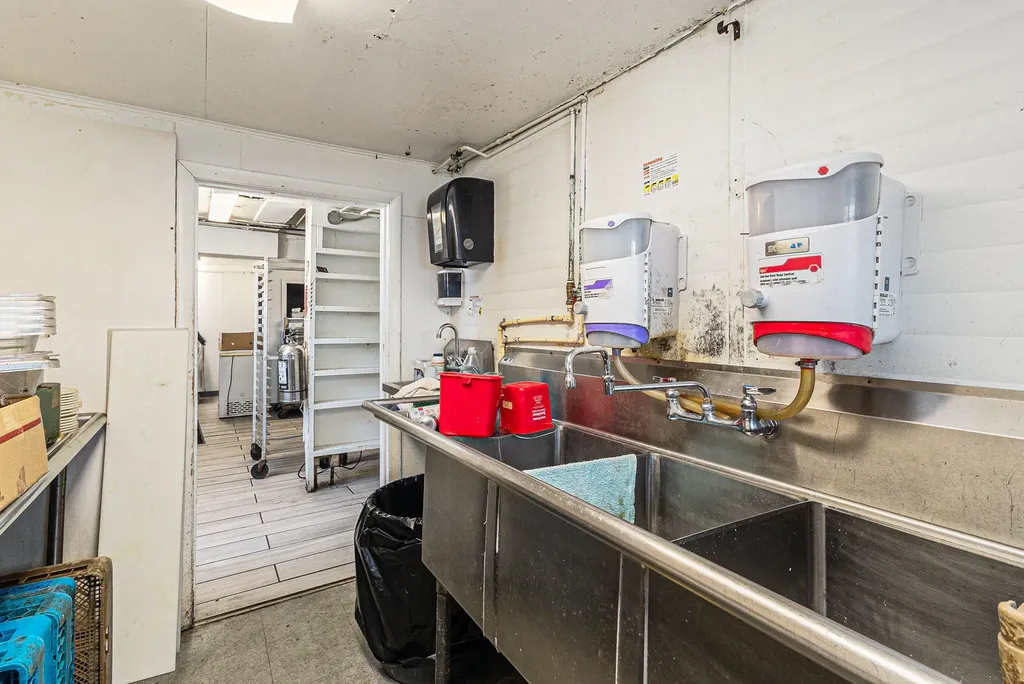 215 & 217 Arthur Street Manistee City MI 49660