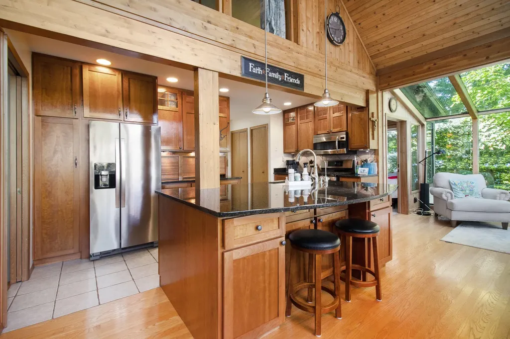 6218 N Loggers Lane Hamlin Township MI 49431