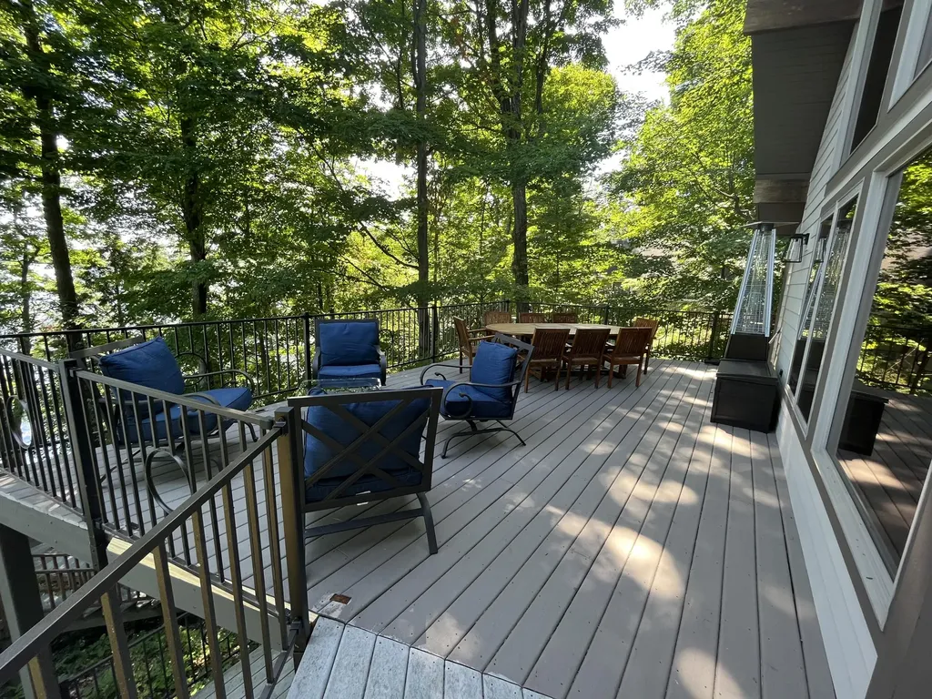 6218 N Loggers Lane Hamlin Township MI 49431