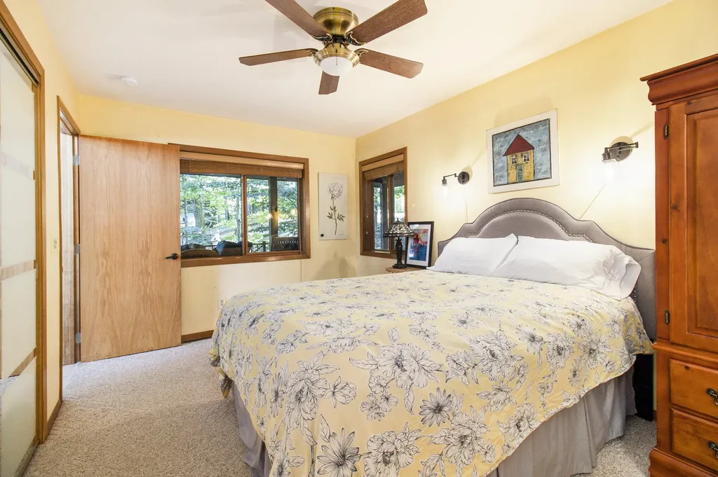 6218 N Loggers Lane Hamlin Township MI 49431