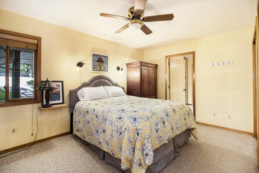 6218 N Loggers Lane Hamlin Township MI 49431
