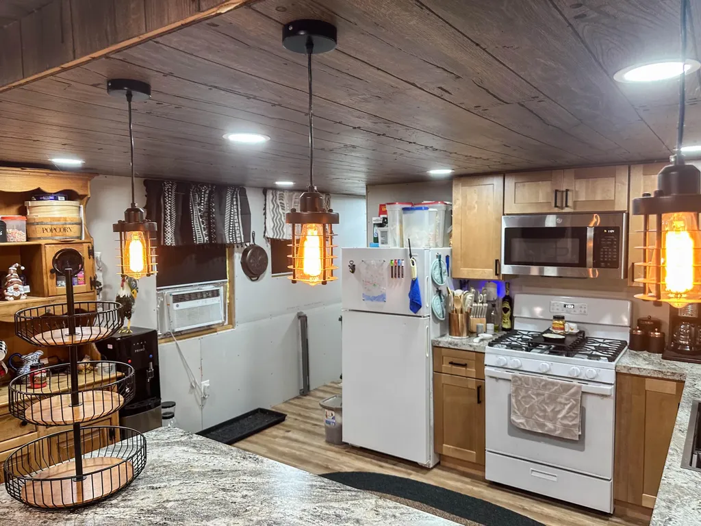 10450 N Tuttle Road Unknown City MI 49411