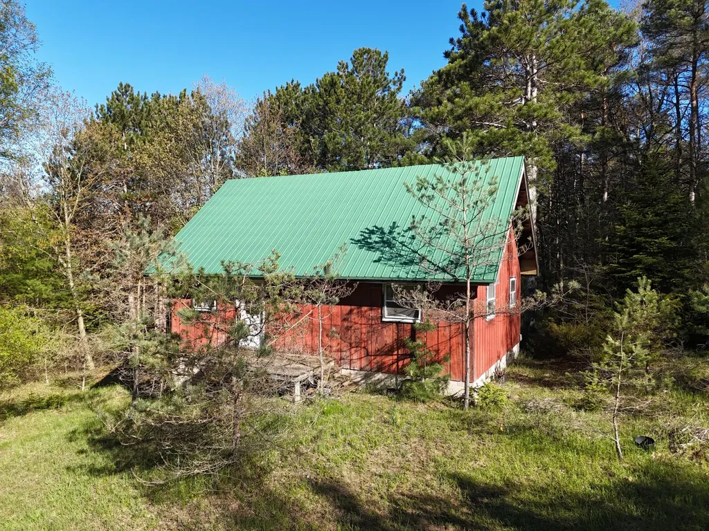 928 Pilgrim Highway Crystal Lake Township MI 49635