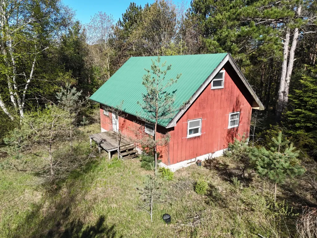 928 Pilgrim Highway Crystal Lake Township MI 49635
