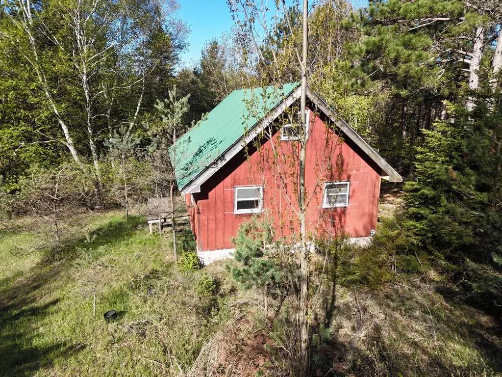 928 Pilgrim Highway Crystal Lake Township MI 49635
