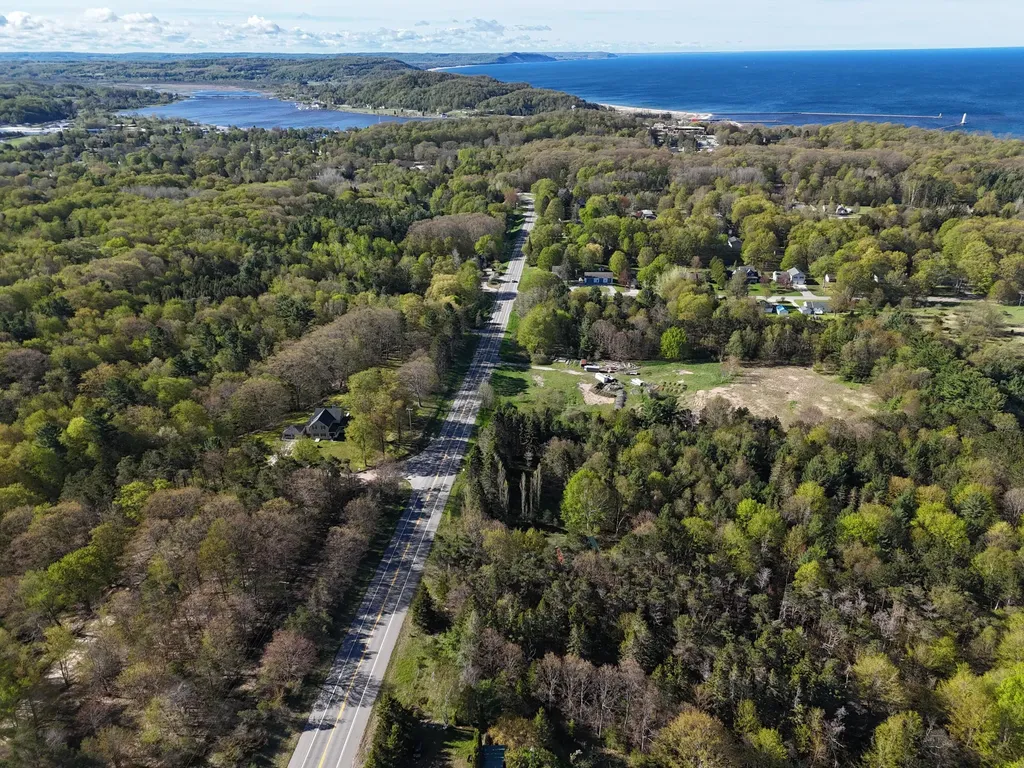 928 Pilgrim Highway Crystal Lake Township MI 49635