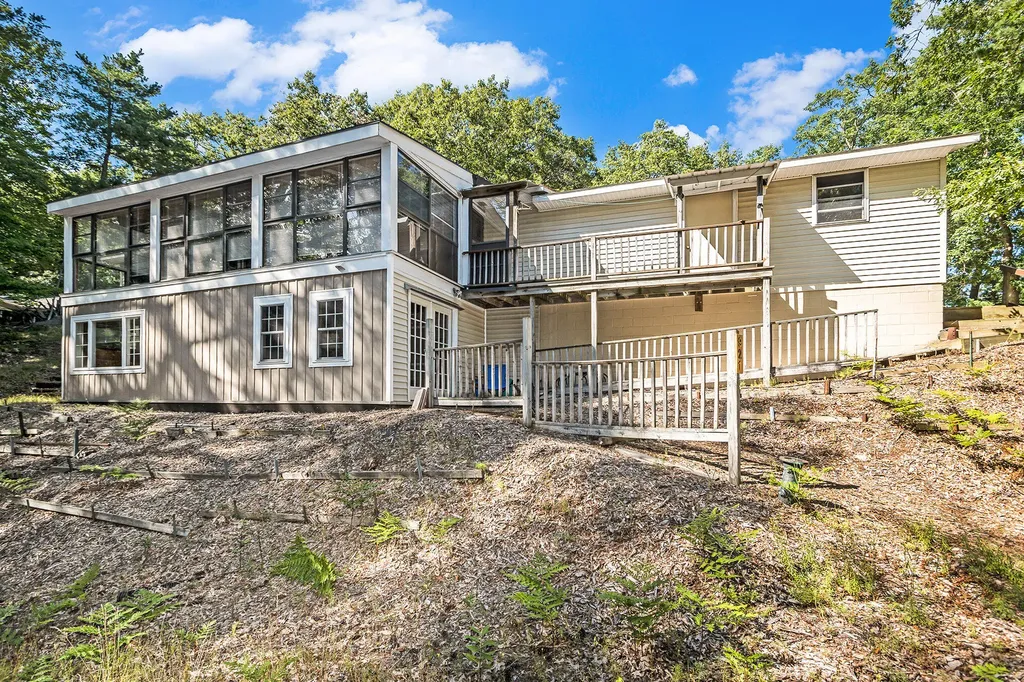921 N Hancock Street Pentwater Village MI 49449