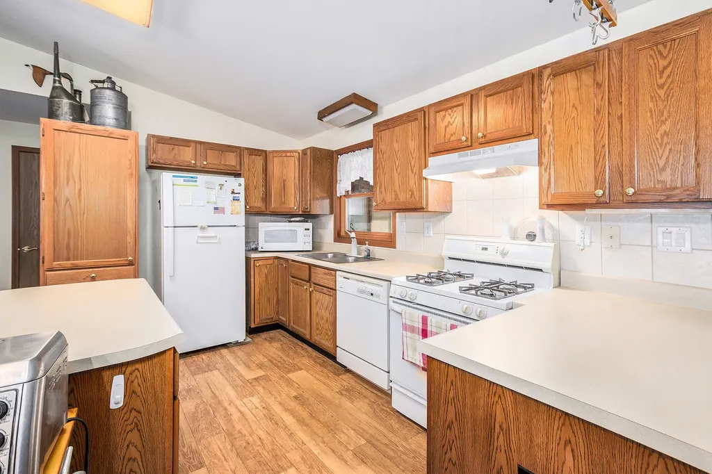 921 N Hancock Street Pentwater Village MI 49449