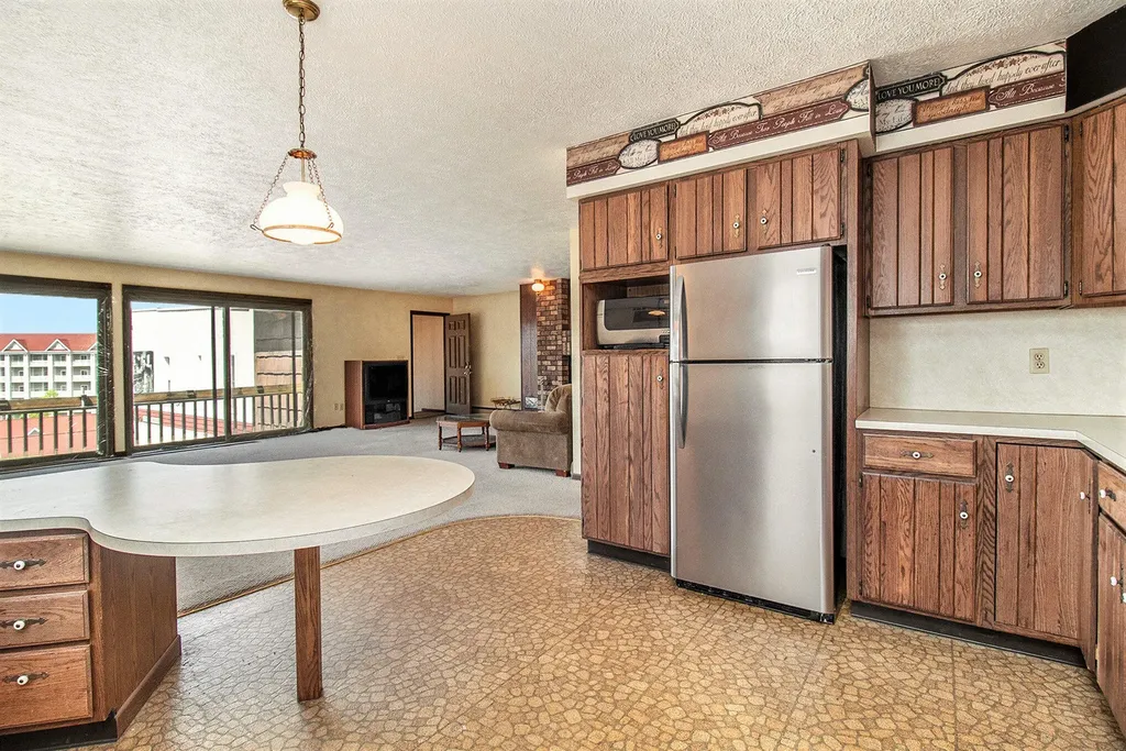 929 S Washington Avenue Ludington City MI 49431