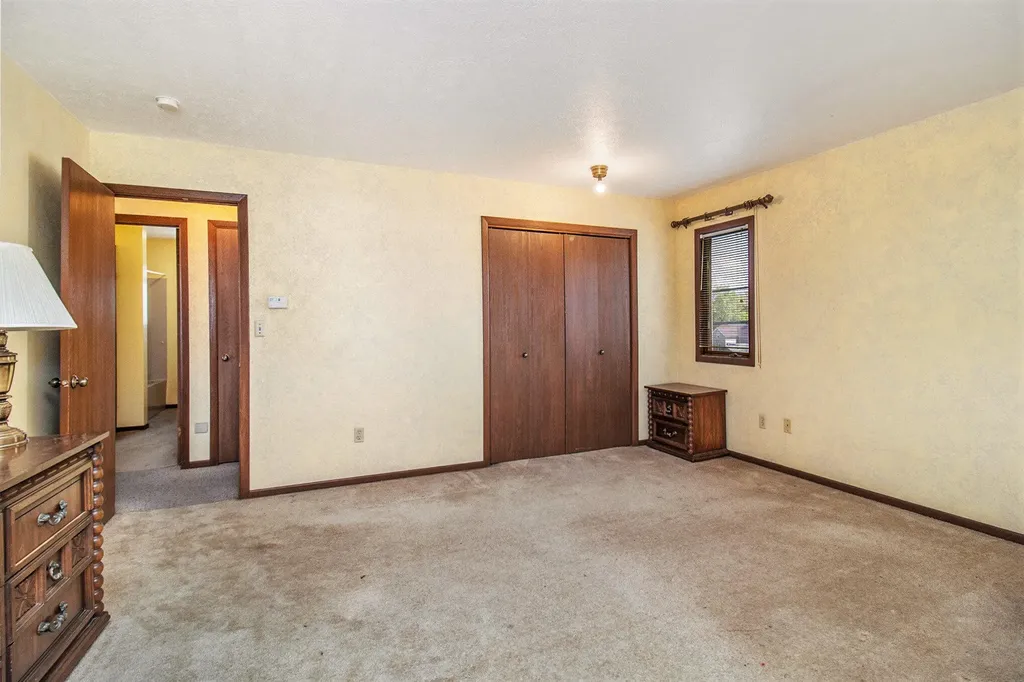 929 S Washington Avenue Ludington City MI 49431