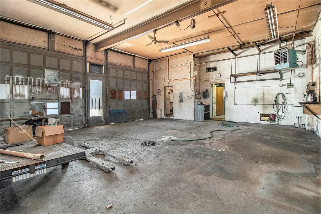 929 S Washington Avenue Ludington City MI 49431