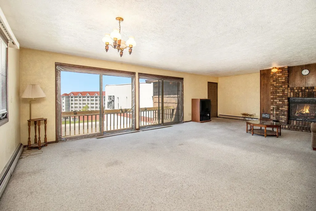929 S Washington Avenue Ludington City MI 49431
