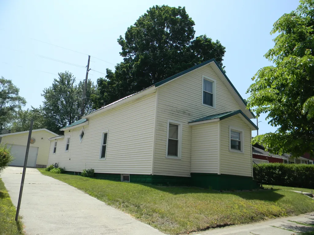 302 First Street Ludington City MI 49431