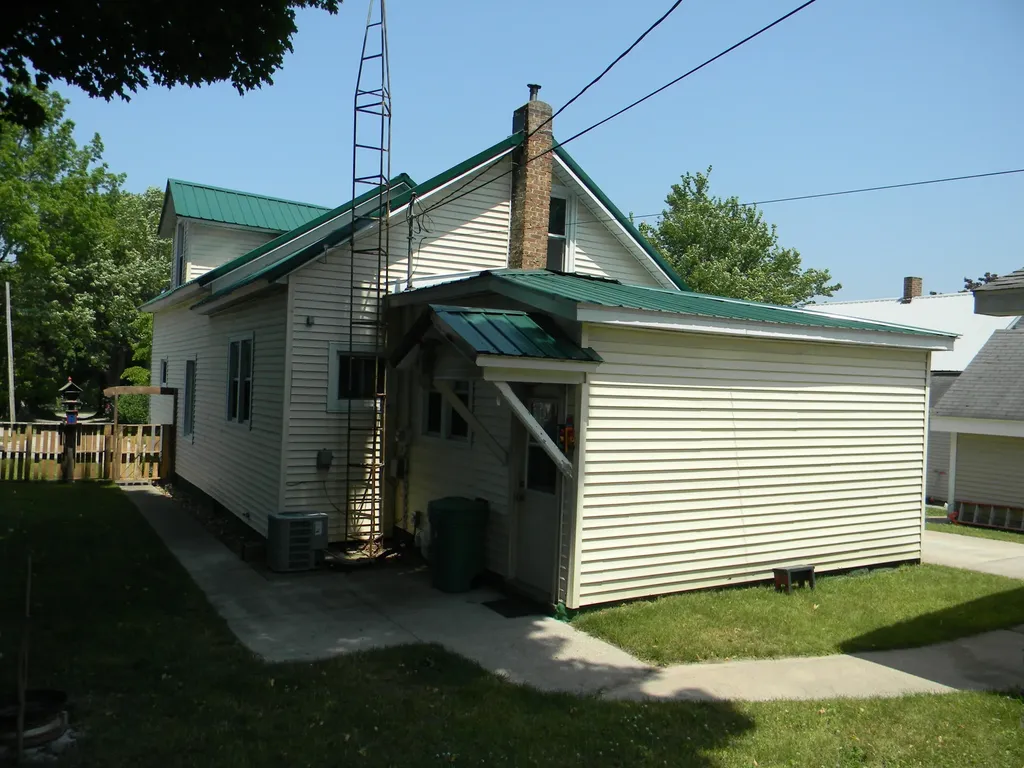 302 First Street Ludington City MI 49431