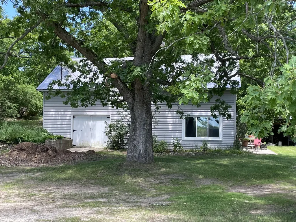 16206 Peters Farm Road Norman Township MI 49644