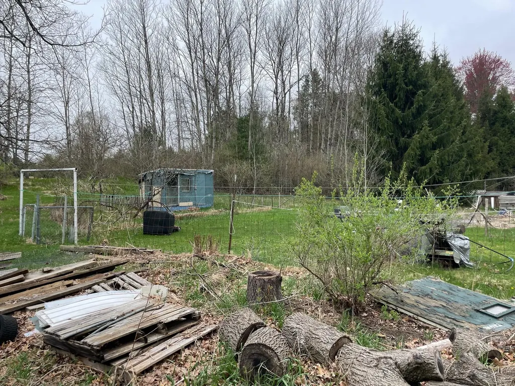 16206 Peters Farm Road Norman Township MI 49644
