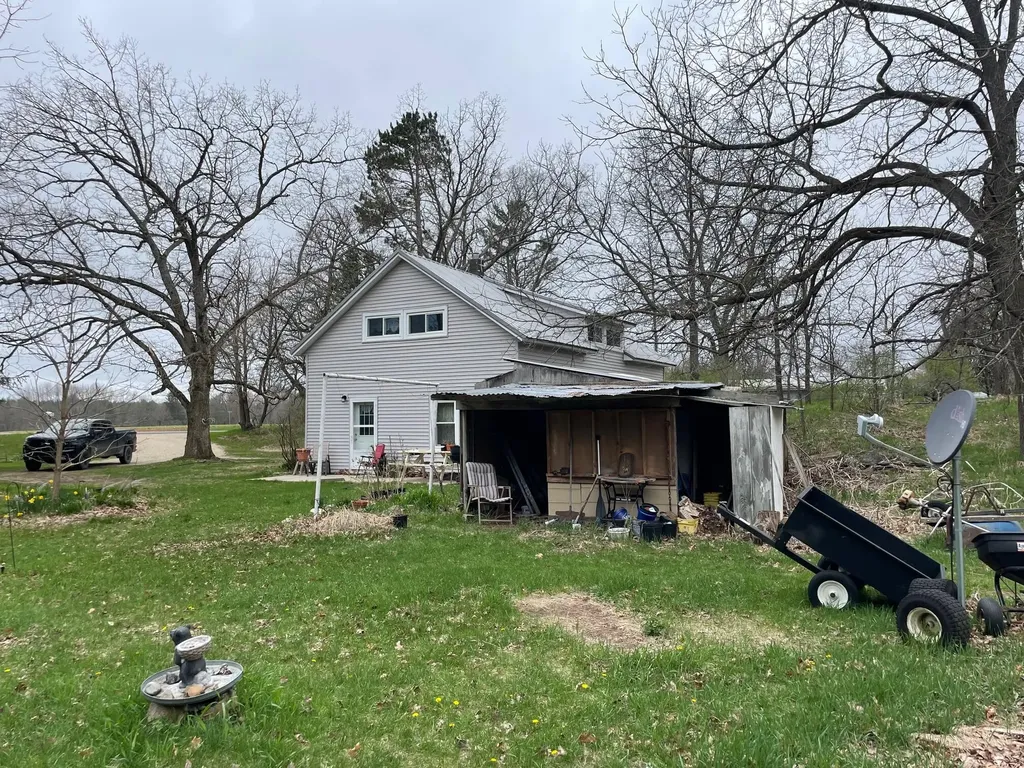16206 Peters Farm Road Norman Township MI 49644