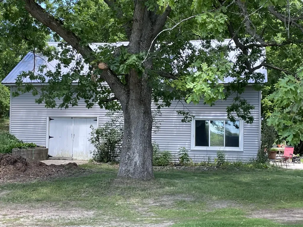 16206 Peters Farm Road Norman Township MI 49644